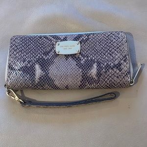 Michael Kors wallet